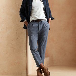 Banana Republic Relaxed Tapered Pant (Ankle) - Navy 33x30